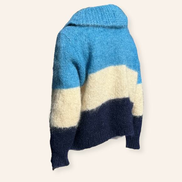 1960s Mohair Color Block Pullover | Blue White | Small | Exaggerated Turtleneck - Picture 4 of 5